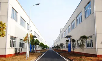 Užurbani uvodnici ožujka u toploj dobrodošlici međunarodnim kupcima za posjet...
